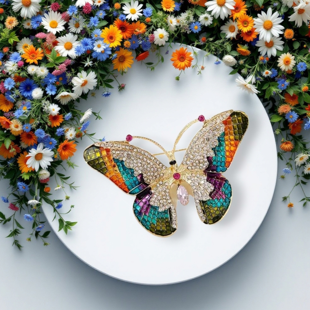 🦋HP! Beautiful Multicolored Pavè Inlaid Rhinestone Butterfly Brooch New! - Picture 6 of 9